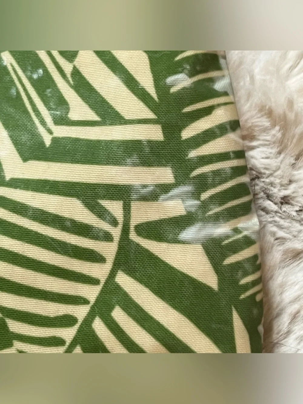 Chico's Cream and Light Green Leaf Print Pouch 02-24